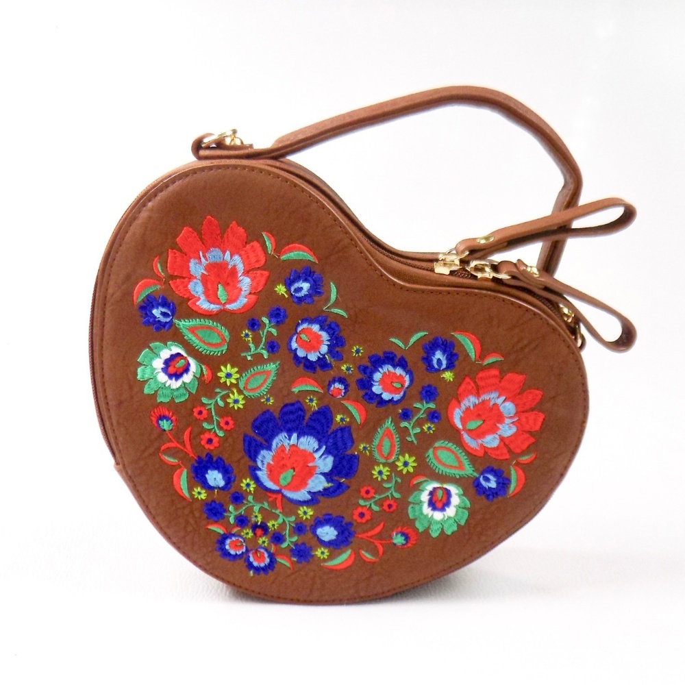 Embroidered Heart-shaped Purse - Picture 3 of 8